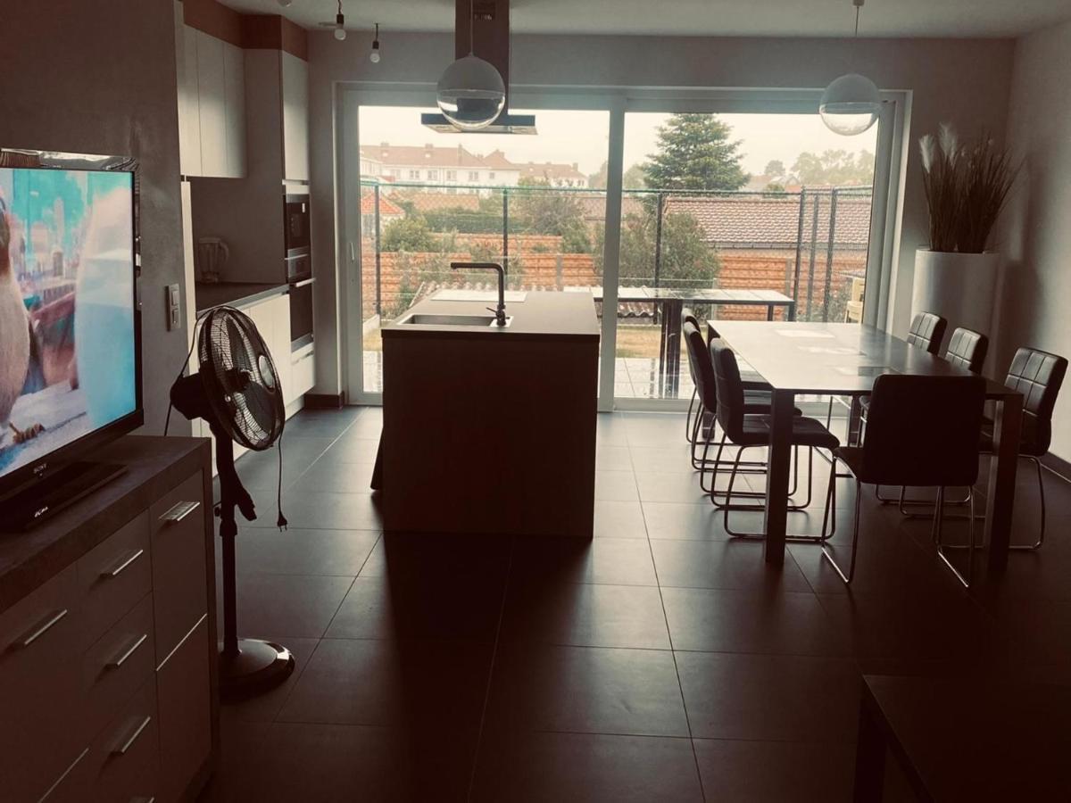 Holiday Home In De Panne Near Plopsaland Buitenkant foto